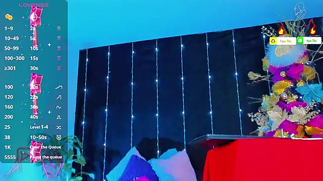 Snapshot of sophiaxxdoll chatting on December 17, 3:50 am sophiaxxdoll online show from December 17, 3:50 am