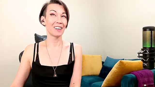 EveEnigma online show from February 13, 5:33 pm