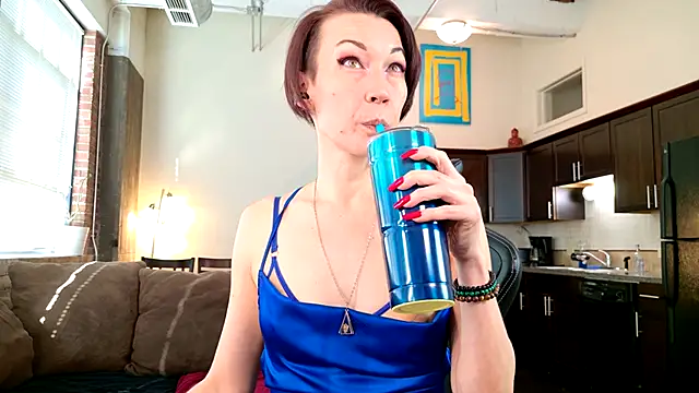 EveEnigma online show from March 7, 6:43 pm