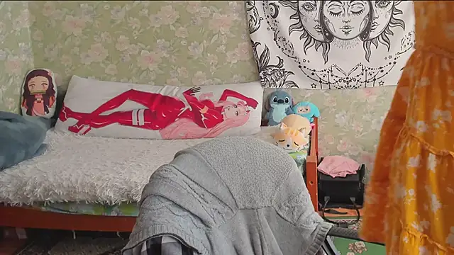 Cutie Adelia online show from May 26, 11:17 am