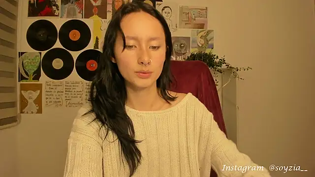 Snapshot of bellaa-w chatting on March 22, 4:03 am bellaa-w online show from March 22, 4:03 am
