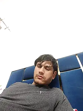 Snapshot of alex78265 chatting on September 12, 4:18 pm alex78265 online show from September 12, 4:18 pm