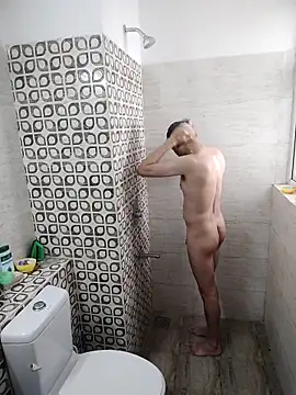 Snapshot of alex78265 chatting on September 13, 8:58 am alex78265 online show from September 13, 8:58 am