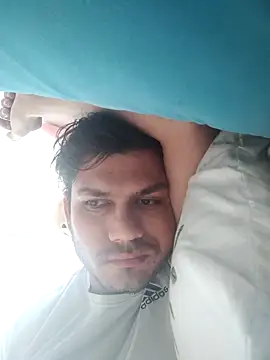 Snapshot of alex78265 chatting on September 14, 1:38 am alex78265 online show from September 14, 1:38 am