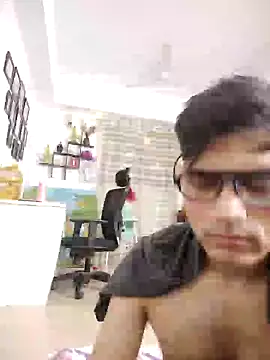 Snapshot of alex78265 chatting on September 15, 5:35 pm alex78265 online show from September 15, 5:35 pm