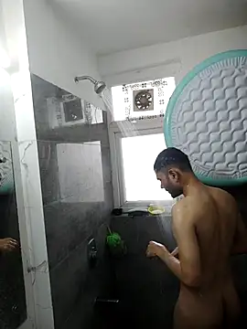 Snapshot of alex78265 chatting on September 25, 12:31 pm alex78265 online show from September 25, 12:31 pm