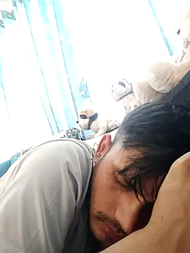 Snapshot of alex78265 chatting on September 27, 7:02 am alex78265 online show from September 27, 7:02 am