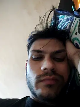 Snapshot of alex78265 chatting on October 2, 8:21 am alex78265 online show from October 2, 8:21 am