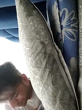 Snapshot of alex78265 chatting on October 11, 2:55 am alex78265 online show from October 11, 2:55 am