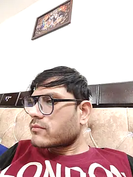 Snapshot of alex78265 chatting on November 12, 3:34 pm alex78265 online show from November 12, 3:34 pm