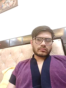 Snapshot of alex78265 chatting on November 24, 2:28 pm alex78265 online show from November 24, 2:28 pm