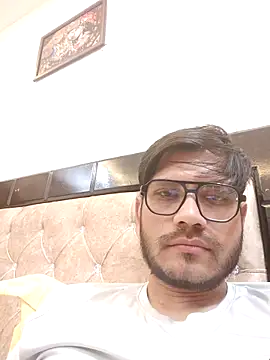 Snapshot of alex78265 chatting on November 27, 1:57 pm alex78265 online show from November 27, 1:57 pm