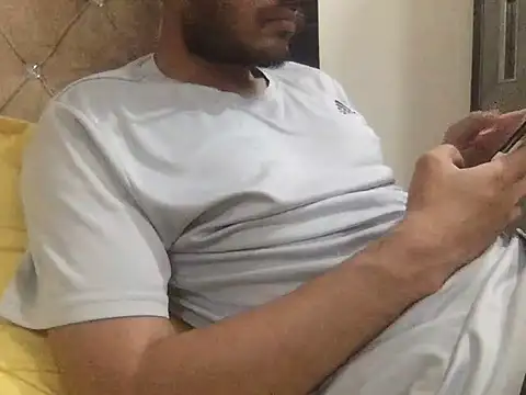 Snapshot of alex78265 chatting on November 28, 5:15 pm alex78265 online show from November 28, 5:15 pm