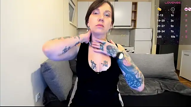 StacyTigerr online show from March 11, 10:53 pm