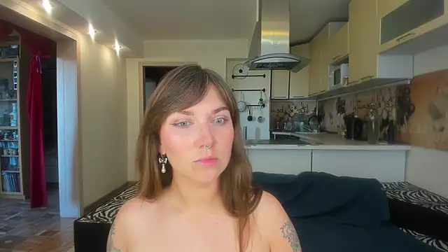 StacyTigerr online show from July 29, 12:03 pm