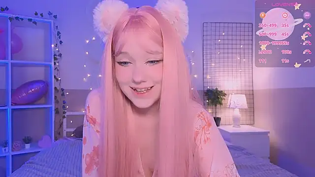 Snapshot of IrmaBell chatting on December 18, 8:47 pm IrmaBell online show from December 18, 8:47 pm