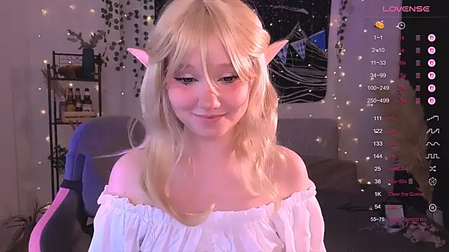 Snapshot of IrmaBell chatting on September 25, 10:35 pm IrmaBell online show from September 25, 10:35 pm