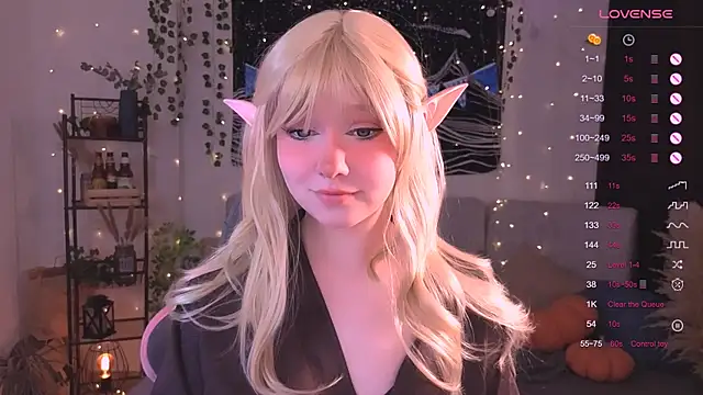 Snapshot of IrmaBell chatting on October 15, 11:27 pm IrmaBell online show from October 15, 11:27 pm