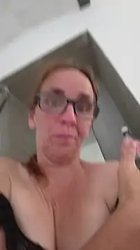 Dettybitch40 online show from June 18, 3:05 pm
