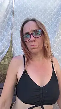 Dettybitch40 online show from July 1, 1:02 pm