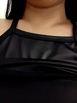 Arisha34 online show from November 8, 6:40 pm