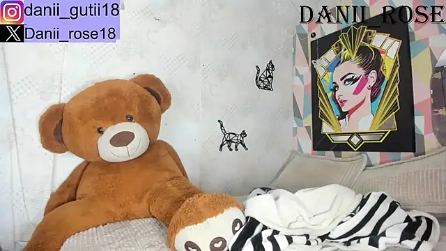 dani rosee online show from March 19, 1:29 pm