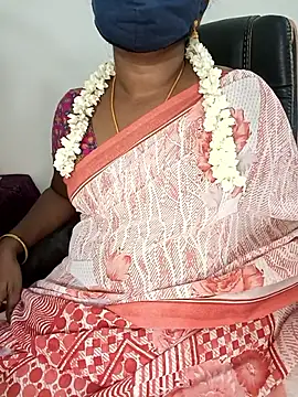 Snapshot of Tamil-hotwife chatting on October 10, 5:01 pm Tamil-hotwife online show from October 10, 5:01 pm