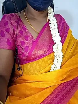 Snapshot of Tamil-hotwife chatting on October 20, 5:02 pm Tamil-hotwife online show from October 20, 5:02 pm