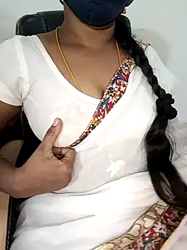 Snapshot of Tamil-hotwife chatting on October 23, 5:55 pm Tamil-hotwife online show from October 23, 5:55 pm