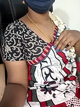 Snapshot of Tamil-hotwife chatting on October 28, 9:06 pm Tamil-hotwife online show from October 28, 9:06 pm