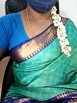 Snapshot of Tamil-hotwife chatting on October 29, 5:04 pm Tamil-hotwife online show from October 29, 5:04 pm