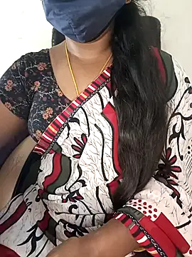 Snapshot of Tamil-hotwife chatting on November 15, 6:22 am Tamil-hotwife online show from November 15, 6:22 am