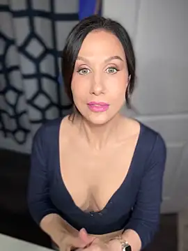 Snapshot of Fiona_Kent_ chatting on January 8, 9:44 pm Fiona Kent online show from January 8, 9:44 pm