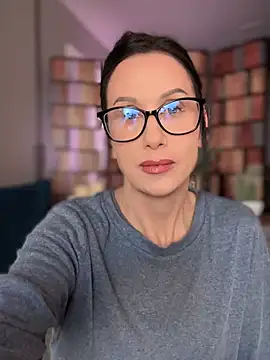 Snapshot of Fiona_Kent_ chatting on February 16, 1:58 am Fiona Kent online show from February 16, 1:58 am