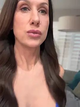 Snapshot of Fiona_Kent_ chatting on March 20, 9:24 pm Fiona Kent online show from March 20, 9:24 pm