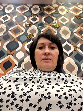 XLindaMilfX online show from October 30, 5:20 am