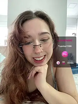 Snapshot of tsuki_chan_on chatting on July 11, 2:42 pm tsuki chan on online show from July 11, 2:42 pm