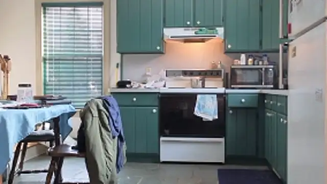 Snapshot of CDforU chatting on December 13, 7:53 pm CDforU online show from December 13, 7:53 pm