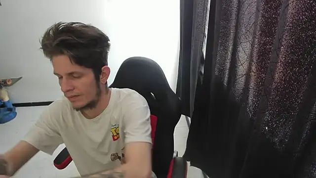 Snapshot of Jeff_Walton@xh chatting on December 16, 4:56 pm Jeff Waltonxh online show from December 16, 4:56 pm