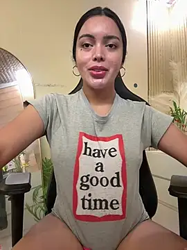 HotstuffCherrySummer online show from February 8, 9:13 am