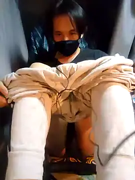 Snapshot of tarou08700870 chatting on November 17, 6:46 pm tarou08700870 online show from November 17, 6:46 pm