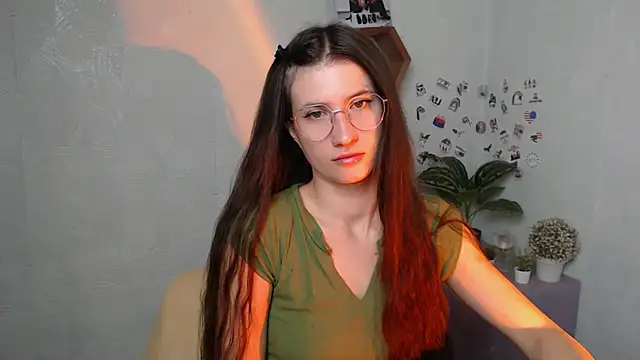 MaryEm976 online show from October 6, 6:00 am