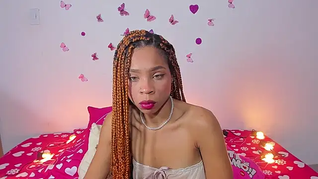 Snapshot of slutgirlskinny chatting on December 4, 4:10 am slutgirlskinny online show from December 4, 4:10 am