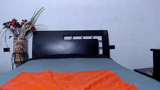 AikoTailor online show from March 20, 2:22 pm