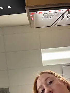 cinnatitties online show from October 29, 4:20 pm