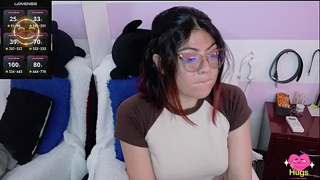 Catwhite  online show from October 8, 7:11 pm