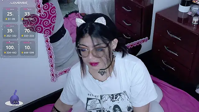 Catwhite  online show from February 16, 5:42 pm