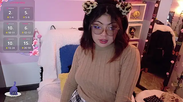 Catwhite  online show from March 20, 5:07 pm