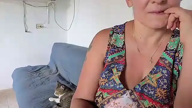 maya hottt online show from July 11, 8:33 pm