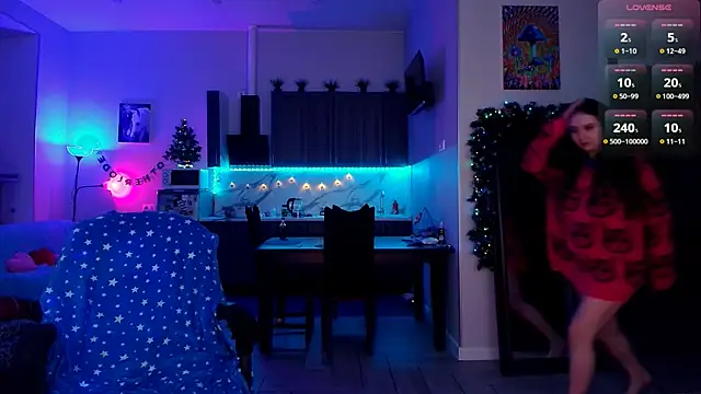 NicoleFancy online show from December 16, 1:31 am